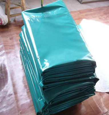 حفاظت از اشعه UV تراکه های تراکه های انعطاف پذیر برای کامیون های سنگین 300-900gsm وزن حفاظت از اشعه UV تراکه های تراکه های انعطاف پذیر F