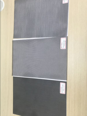 500D X 500D 9x13 تقویت شده PVC پوشش پلی استر میش مشکی برای حصار بیرونی